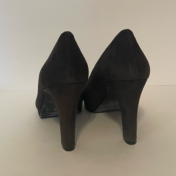 Worthington Ruby Gray faux suede peep toe pump - Picture 3 of 6